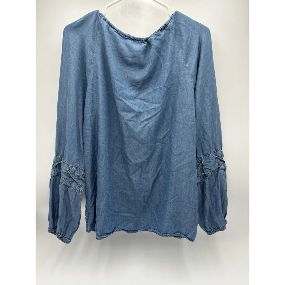 Michael Kors material blue sleeves
